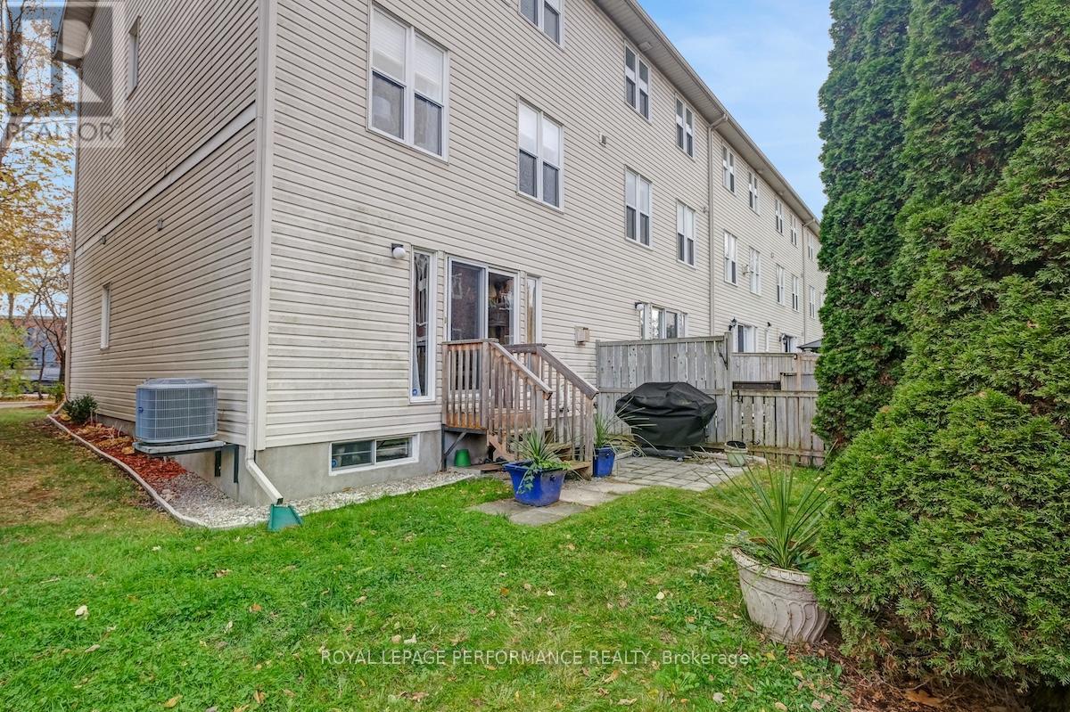 169 Arcola Private, Ottawa, Ontario K1K 4W9 - Photo 45 - X12523072