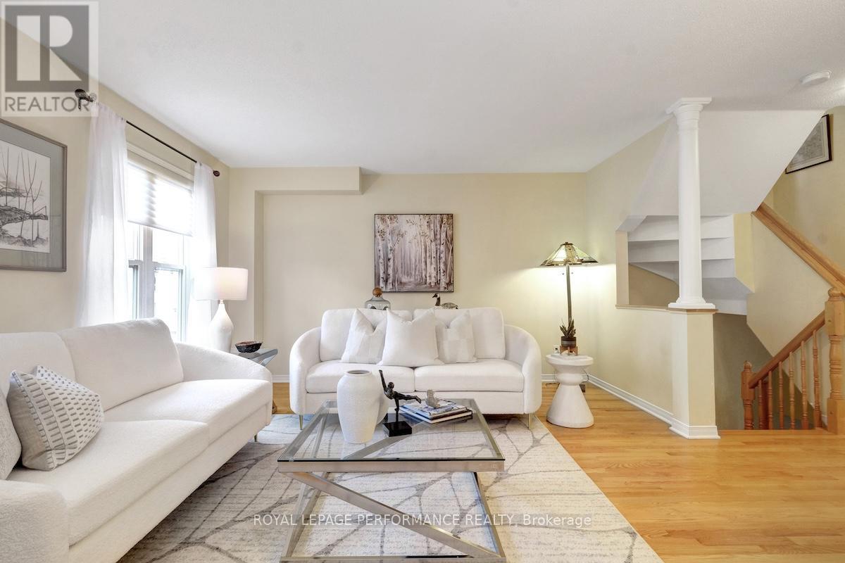 169 Arcola Private, Ottawa, Ontario K1K 4W9 - Photo 7 - X12523072