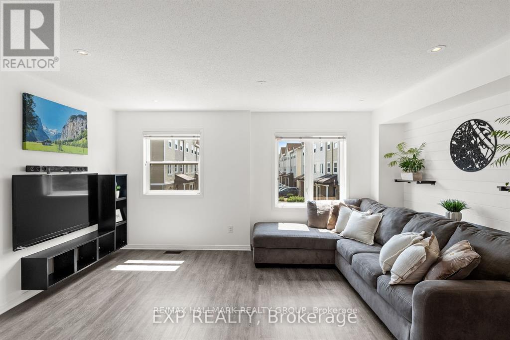 517 Simran Private, Ottawa, Ontario  K2J 3T3 - Photo 11 - X12523078