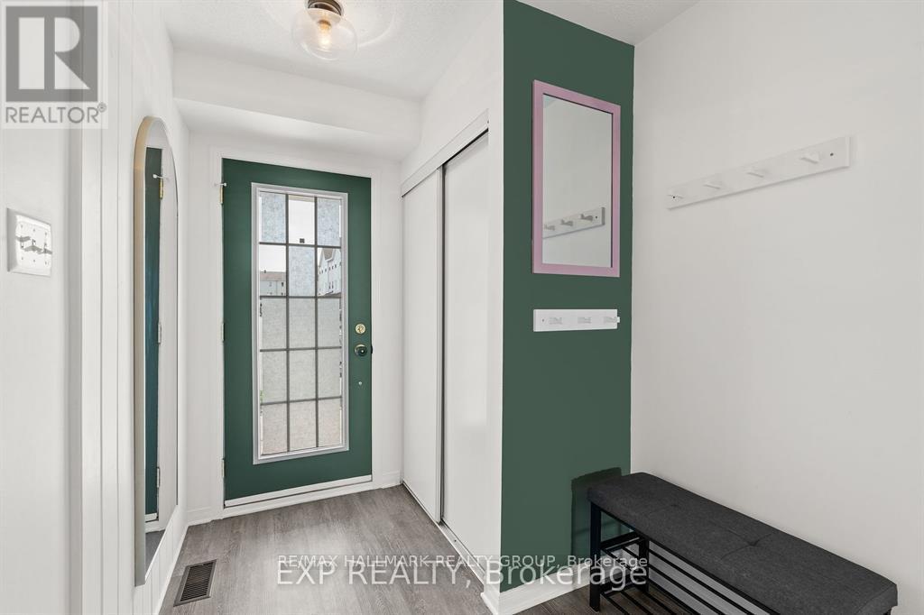 517 Simran Private, Ottawa, Ontario  K2J 3T3 - Photo 3 - X12523078
