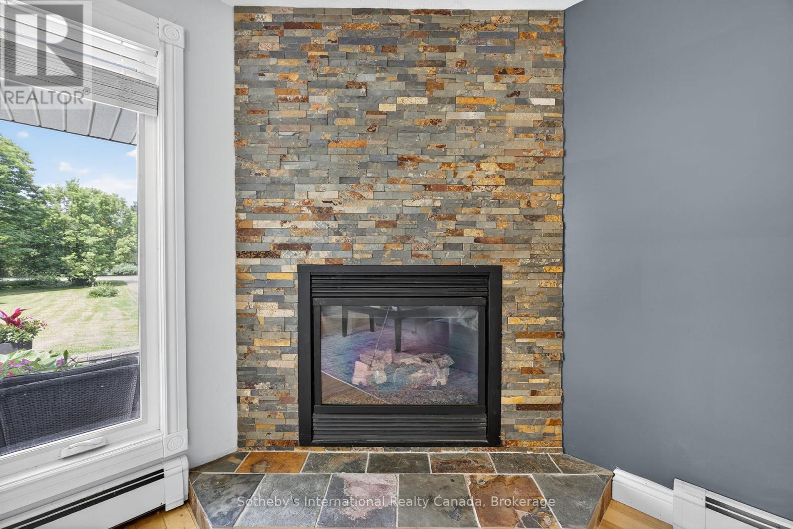 79 Caroline Street W, Clearview, Ontario  L0M 1G0 - Photo 16 - S12415345