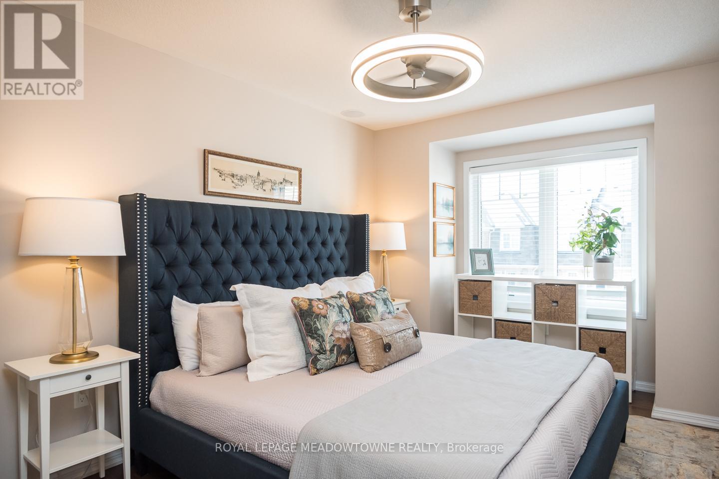 961 Nadalin Heights, Milton, Ontario L9T 8R3 - Photo 18 - W12478902