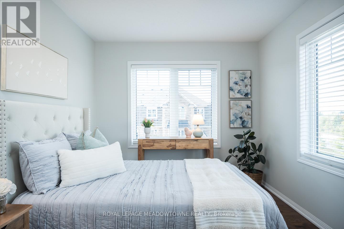 961 Nadalin Heights, Milton, Ontario L9T 8R3 - Photo 23 - W12478902