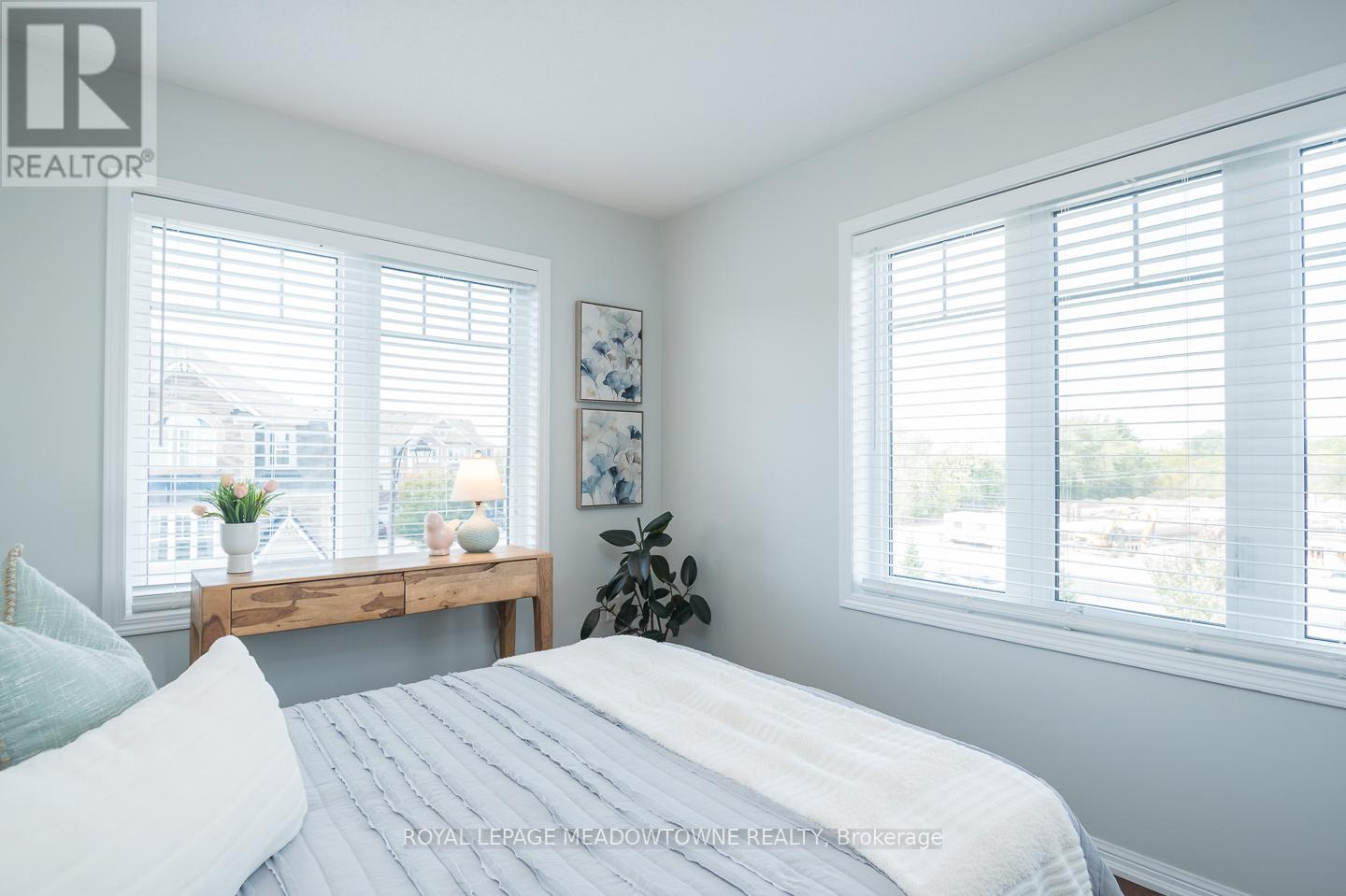 961 Nadalin Heights, Milton, Ontario L9T 8R3 - Photo 24 - W12478902