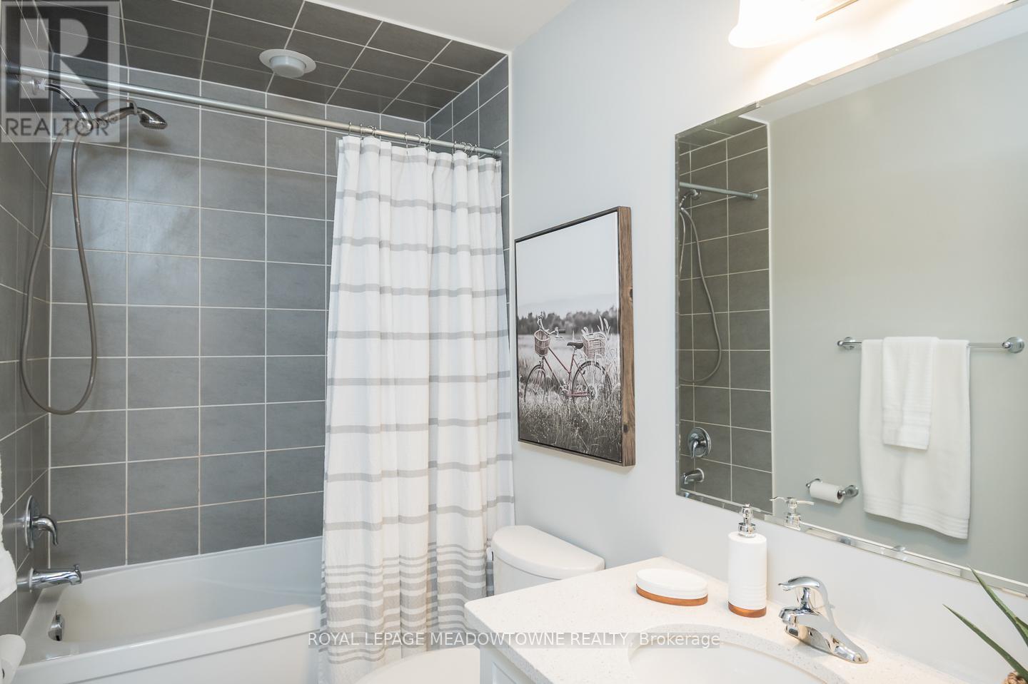 961 Nadalin Heights, Milton, Ontario L9T 8R3 - Photo 29 - W12478902