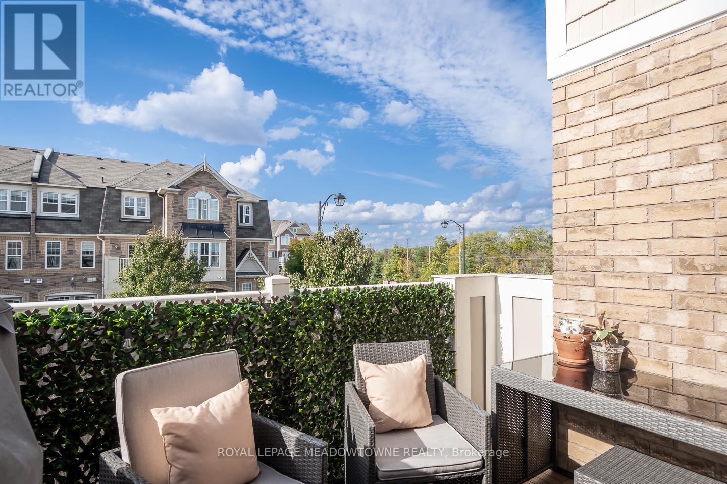 961 Nadalin Heights, Milton, Ontario L9T 8R3 - Photo 30 - W12478902