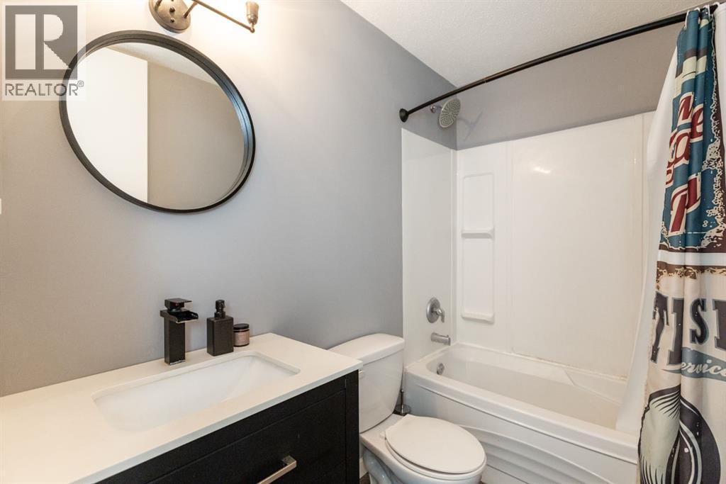 5008 39 Street, Innisfail, Alberta  T4G 1H7 - Photo 26 - A2269633