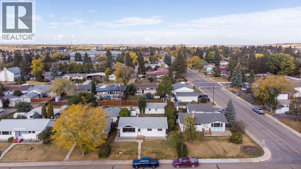 5008 39 Street, Innisfail, Alberta  T4G 1H7 - Photo 3 - A2269633