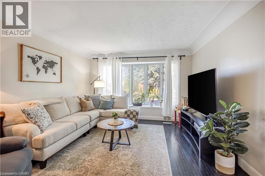 487 East 37th Street, Hamilton, Ontario L8V 4C1 - Photo 15 - 40786675