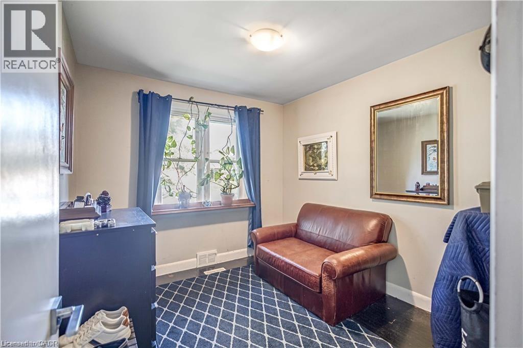 487 East 37th Street, Hamilton, Ontario L8V 4C1 - Photo 19 - 40786675