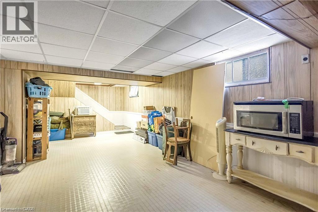 487 East 37th Street, Hamilton, Ontario L8V 4C1 - Photo 22 - 40786675