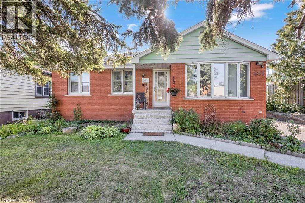 487 East 37th Street, Hamilton, Ontario L8V 4C1 - Photo 3 - 40786675