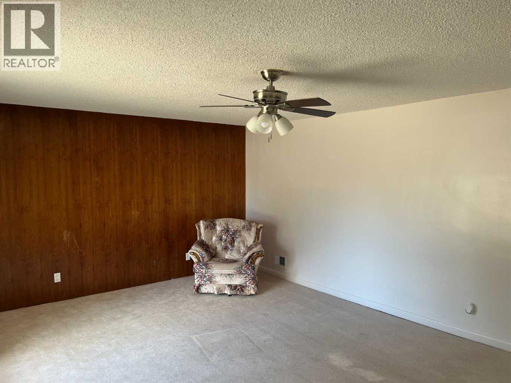 324 2  W, Bow Island, Alberta  T0K 0G0 - Photo 9 - A2212052