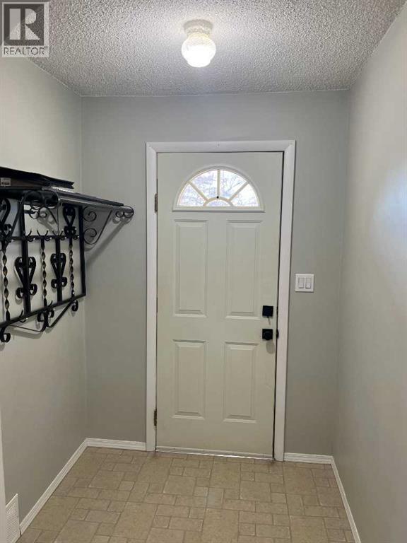 324 2  W, Bow Island, Alberta  T0K 0G0 - Photo 10 - A2212052