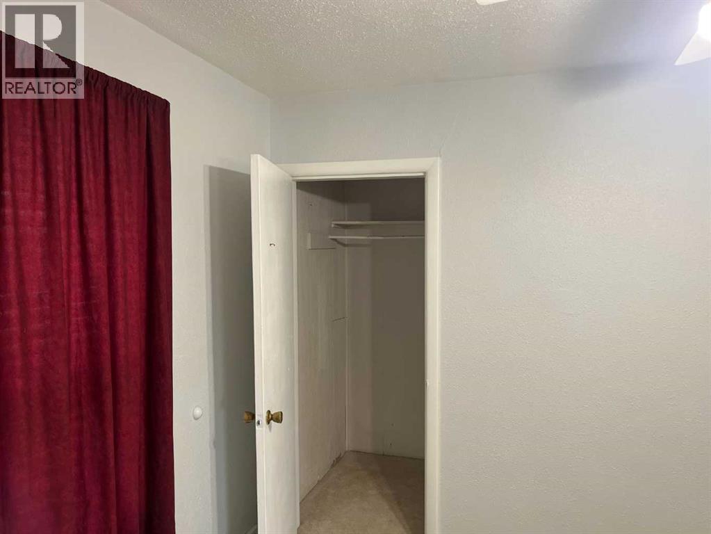 324 2  W, Bow Island, Alberta  T0K 0G0 - Photo 11 - A2212052