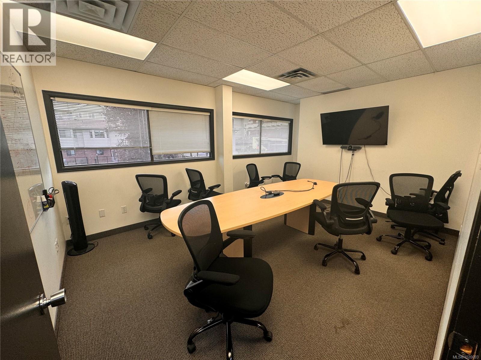 227 1175 Cook St, Victoria, British Columbia  V8V 4A1 - Photo 7 - 1020093