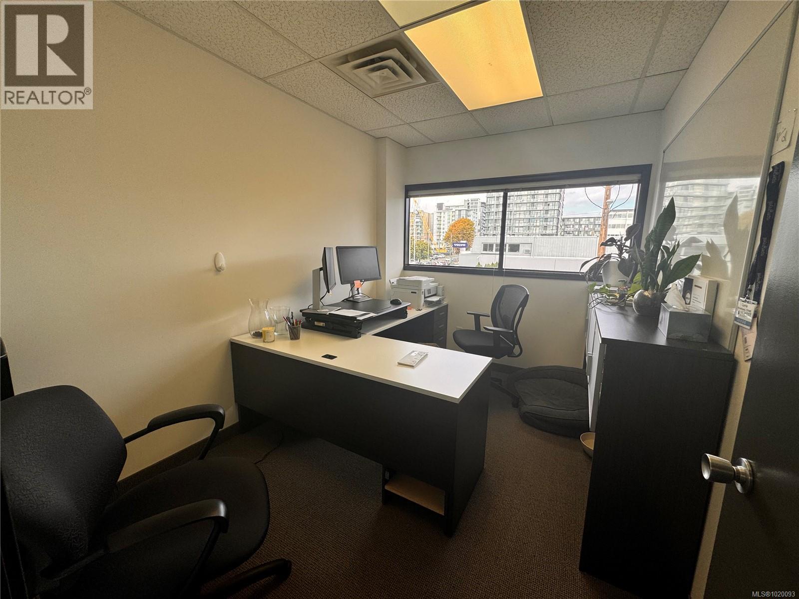 227 1175 Cook St, Victoria, British Columbia  V8V 4A1 - Photo 9 - 1020093