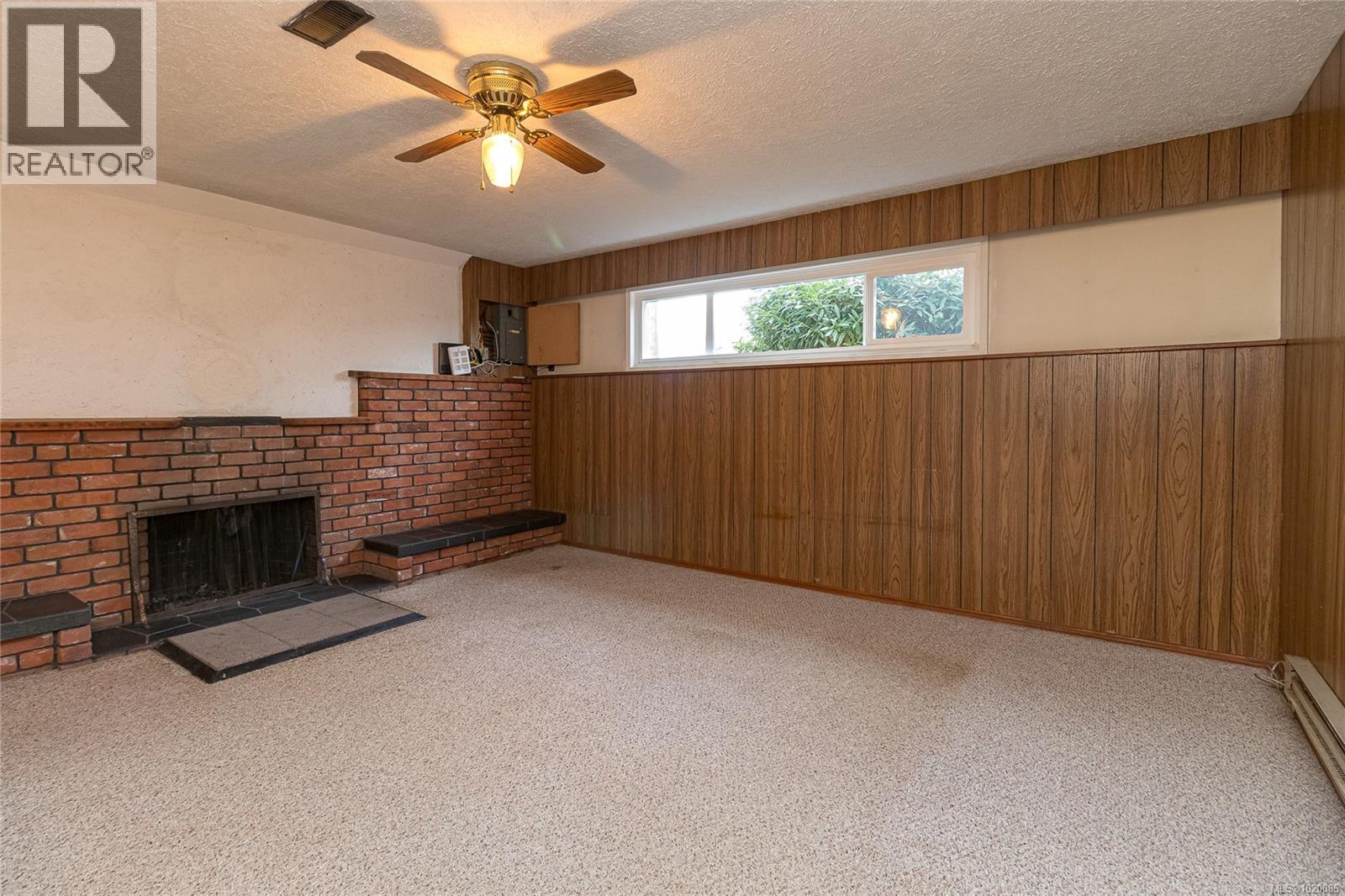 1711 Teakwood Rd, Saanich, British Columbia  V8P 3C8 - Photo 10 - 1020086