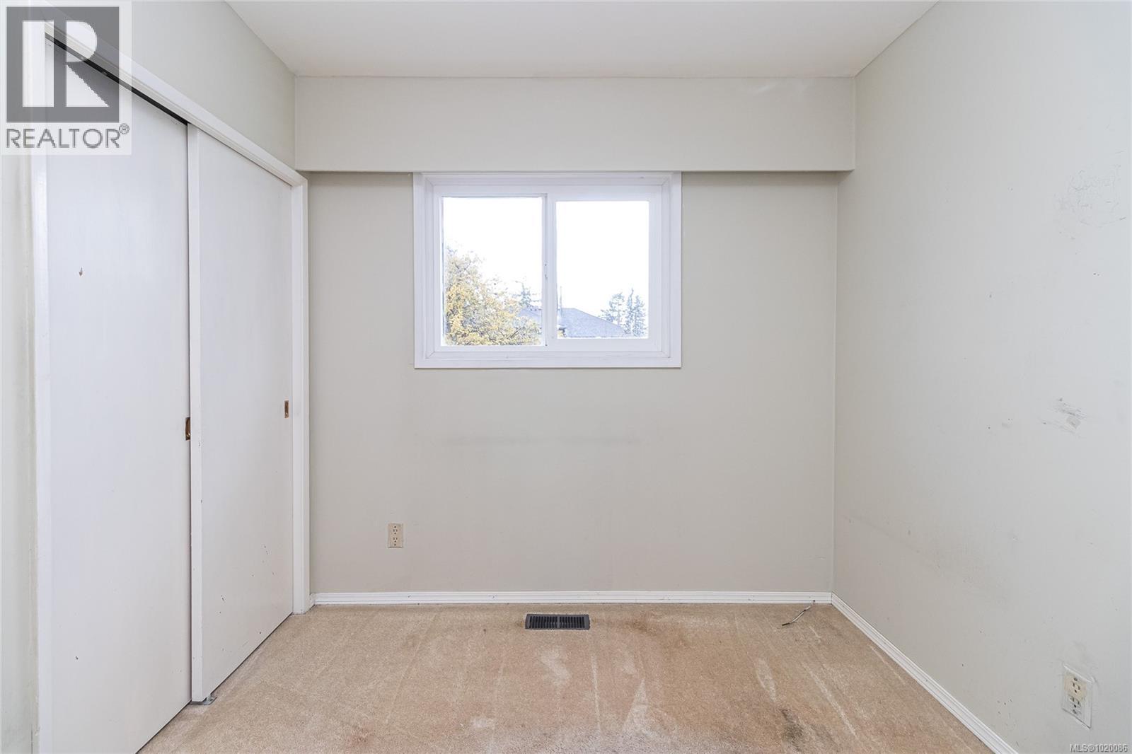 1711 Teakwood Rd, Saanich, British Columbia  V8P 3C8 - Photo 13 - 1020086