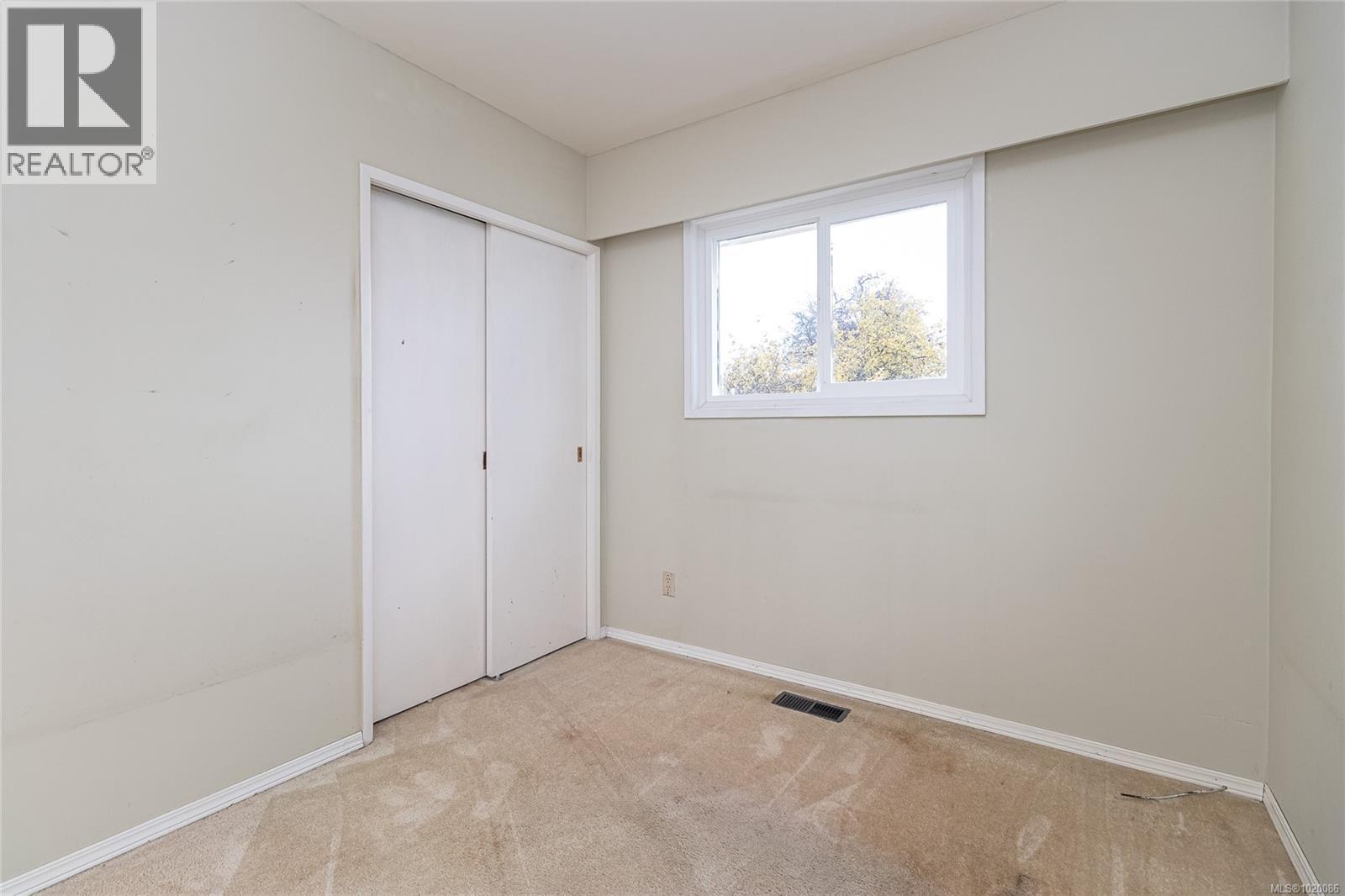 1711 Teakwood Rd, Saanich, British Columbia  V8P 3C8 - Photo 14 - 1020086