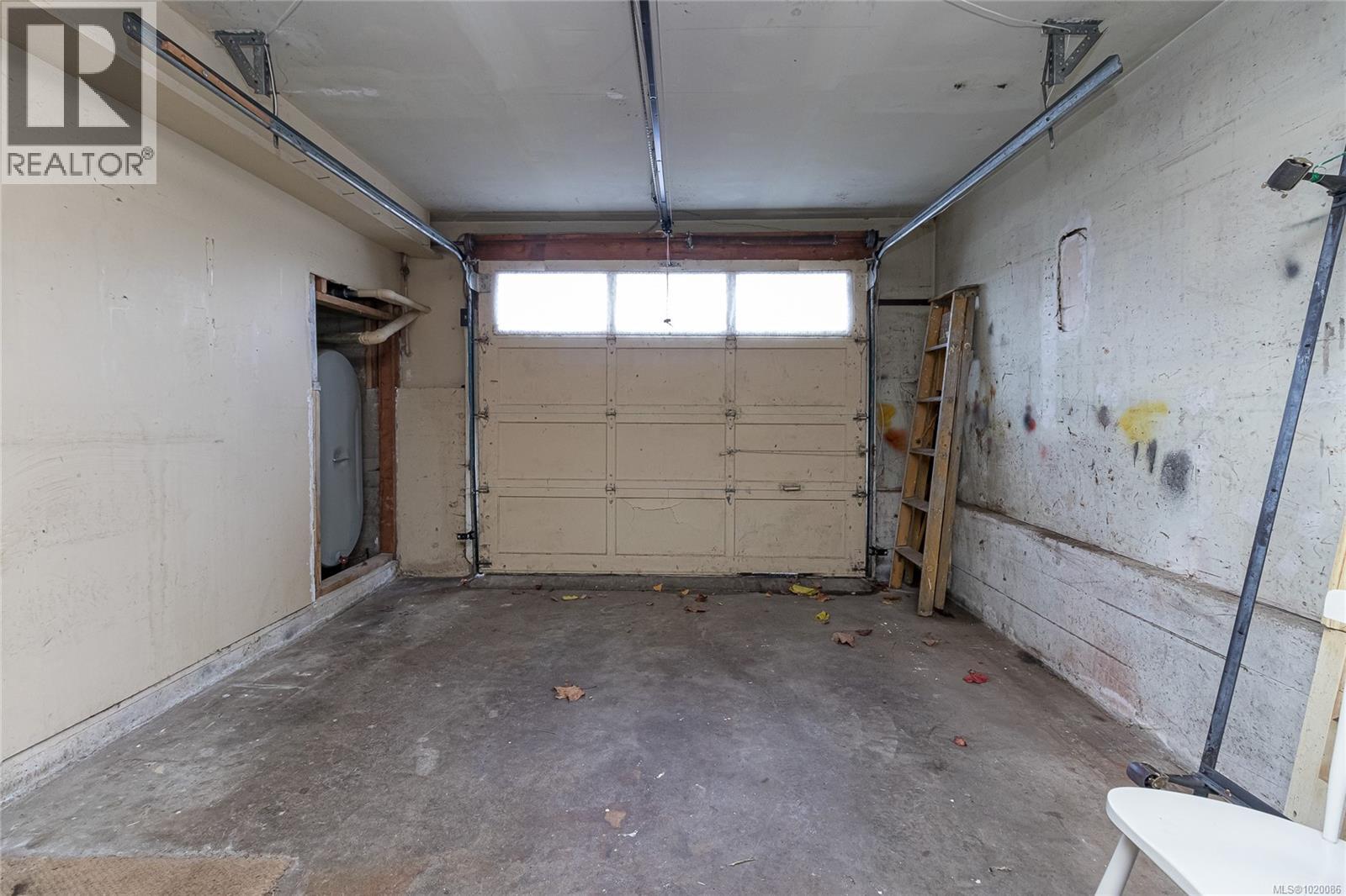 1711 Teakwood Rd, Saanich, British Columbia  V8P 3C8 - Photo 19 - 1020086