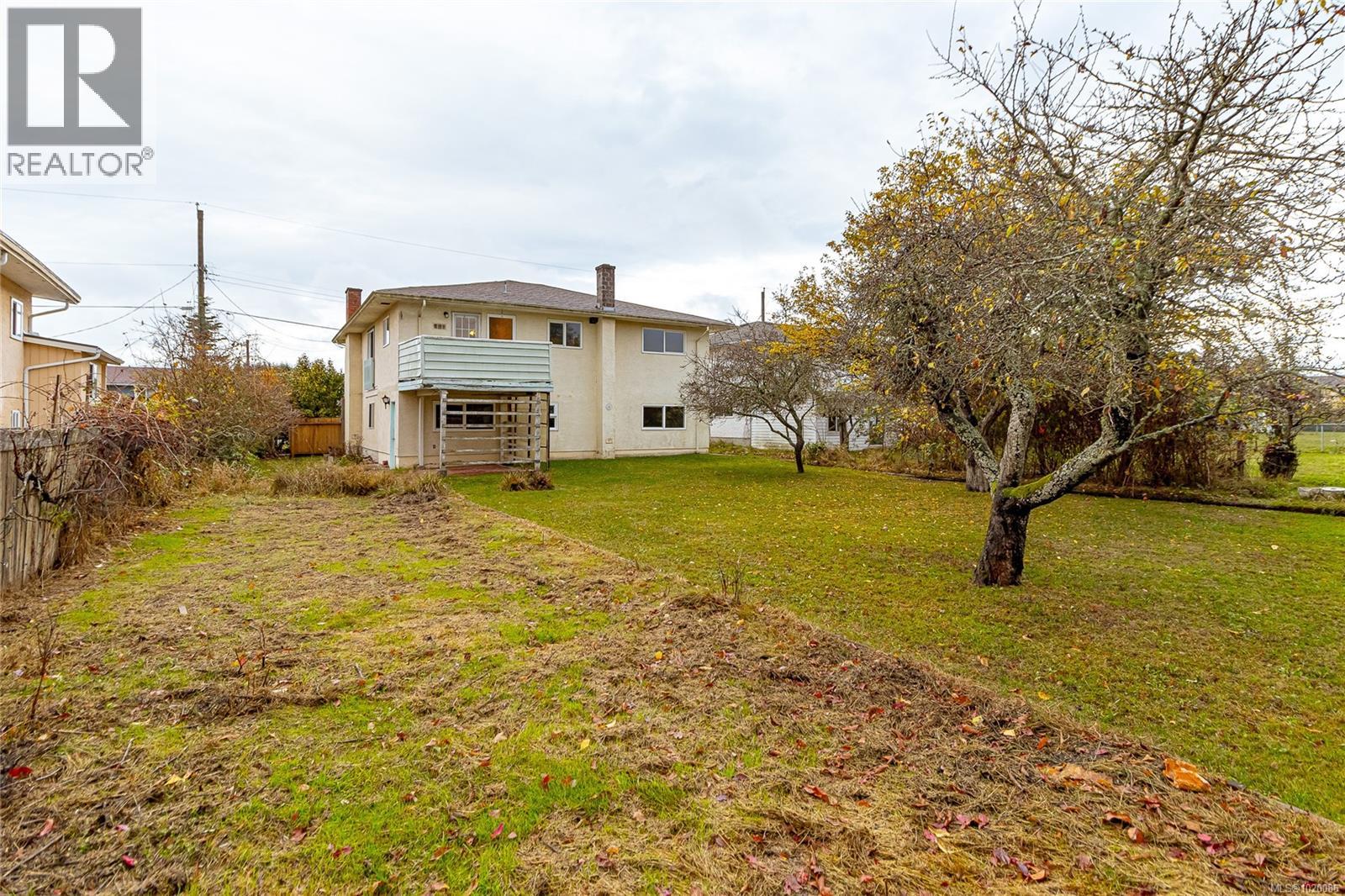 1711 Teakwood Rd, Saanich, British Columbia  V8P 3C8 - Photo 2 - 1020086