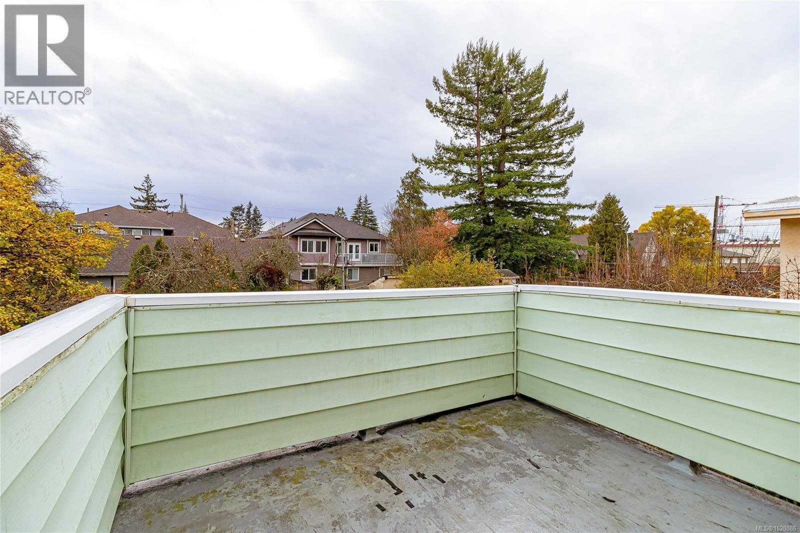 1711 Teakwood Rd, Saanich, British Columbia  V8P 3C8 - Photo 20 - 1020086