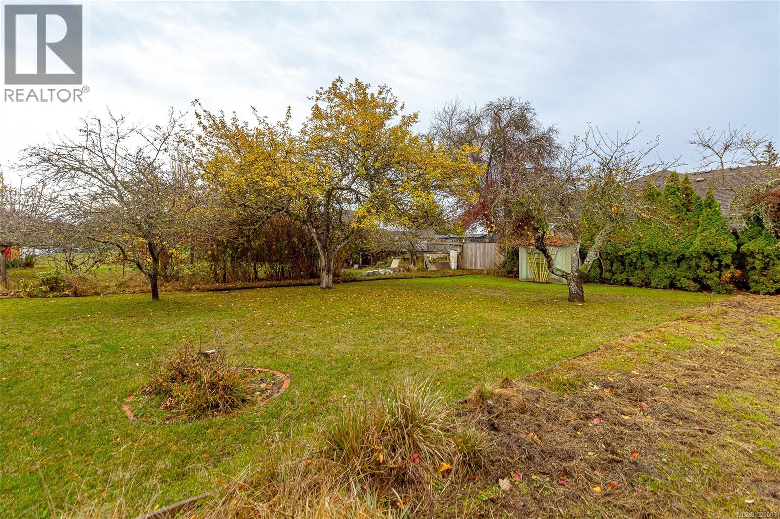 1711 Teakwood Rd, Saanich, British Columbia  V8P 3C8 - Photo 23 - 1020086