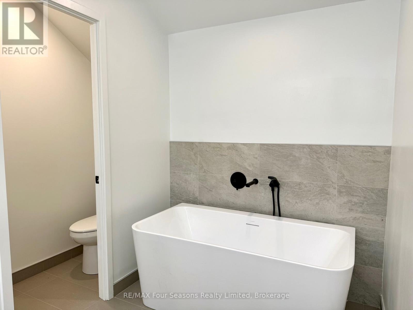 604 - 31 Huron Street, Collingwood, Ontario  L9Y 5T7 - Photo 14 - S12522876