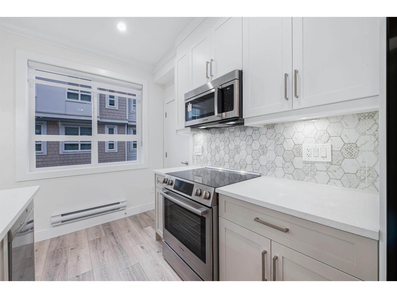 11 8181 135a Street, Surrey, British Columbia V3W 3N8 - Photo 10 - R3063721