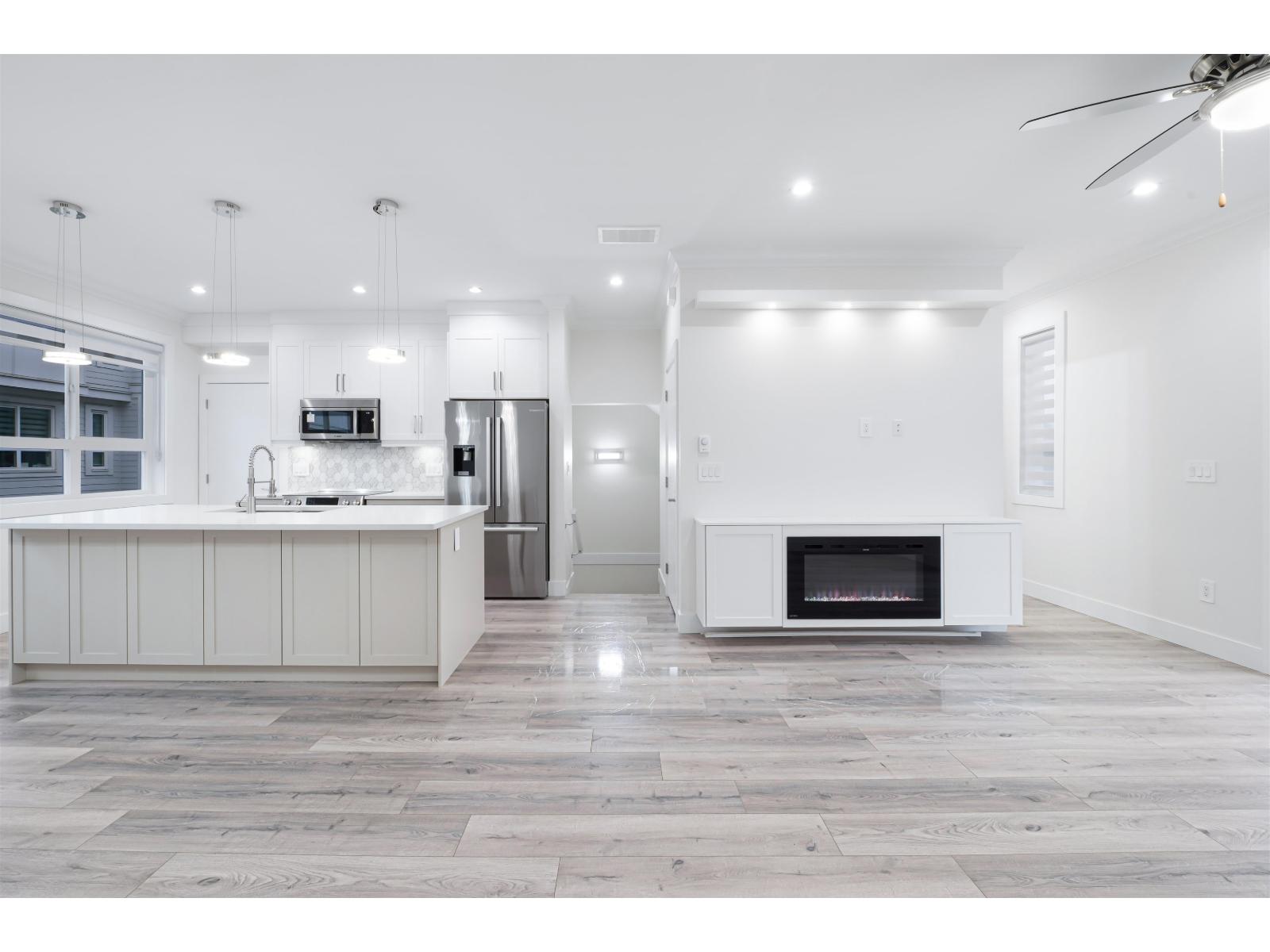 11 8181 135a Street, Surrey, British Columbia V3W 3N8 - Photo 7 - R3063721