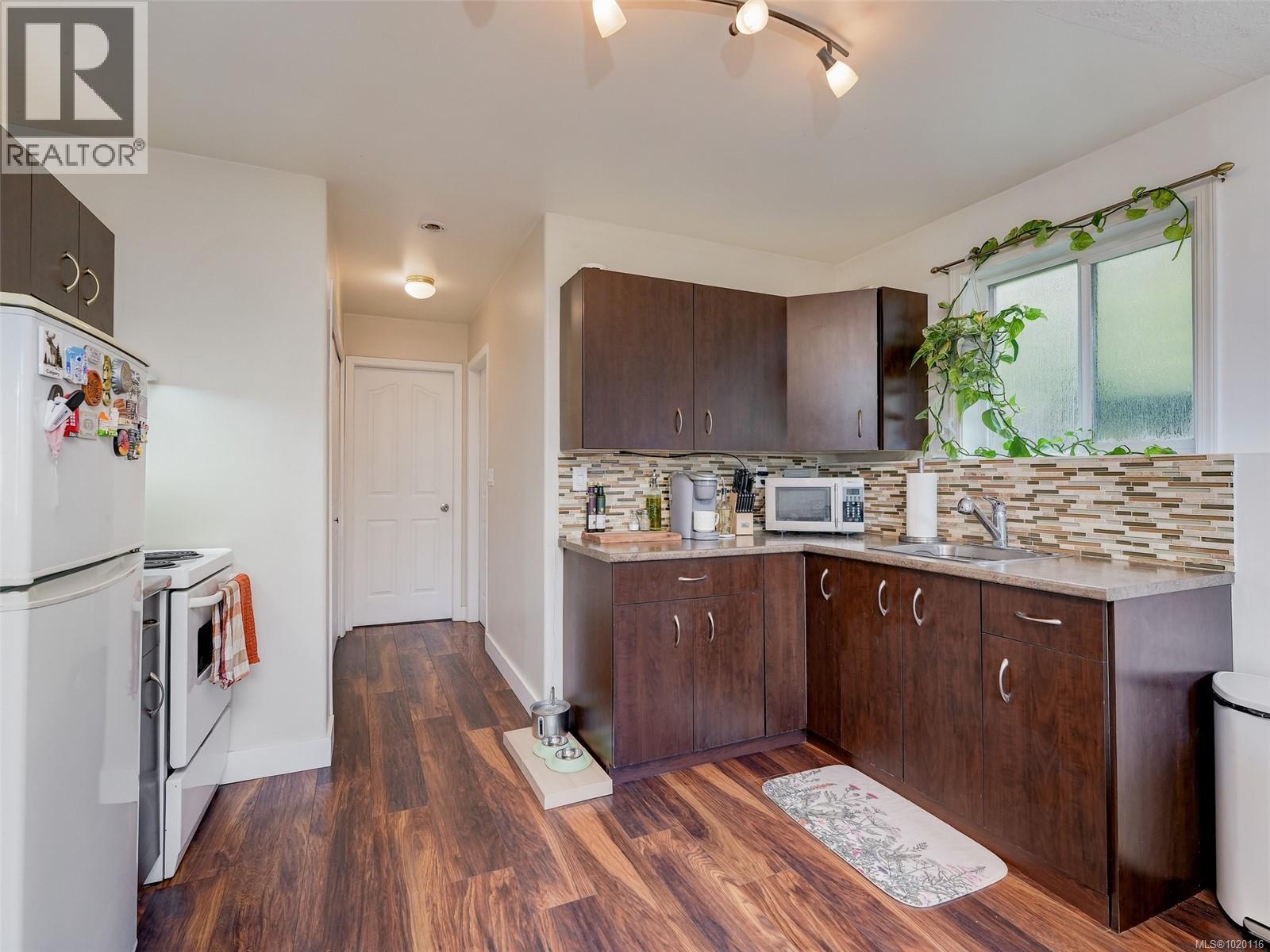 6864 Grant Rd W, Sooke, British Columbia  V9Z 0L7 - Photo 16 - 1020116