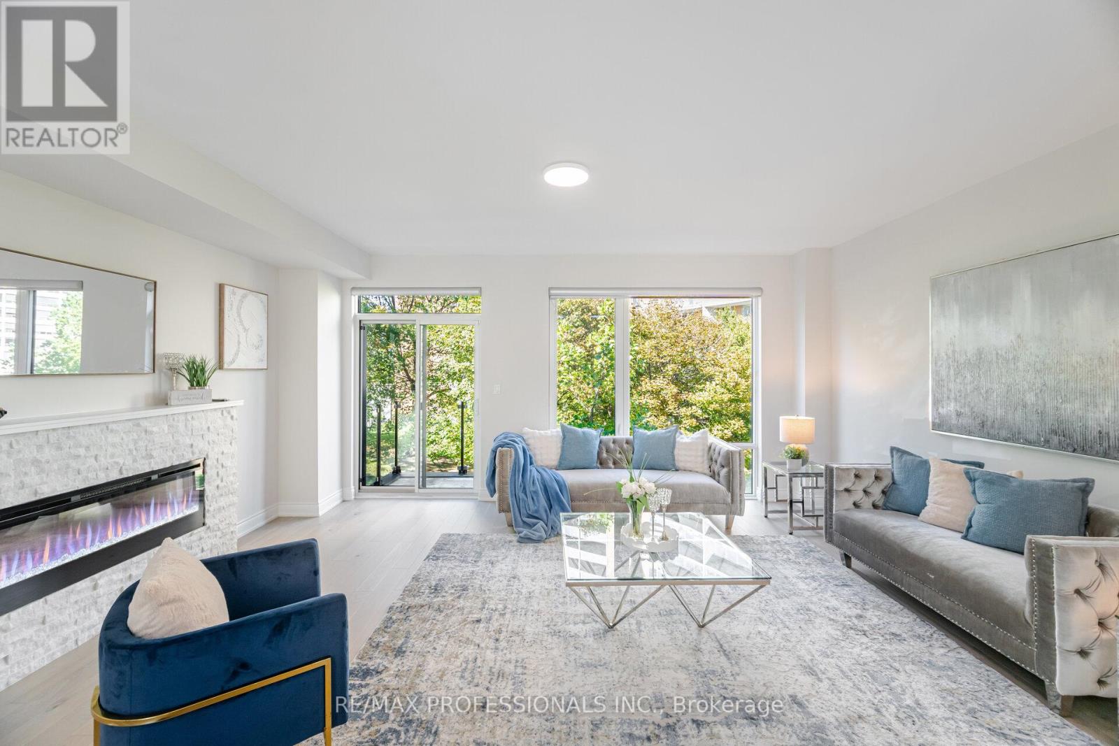 22 Pony Farm Drive, Toronto, Ontario  M9R 0B3 - Photo 12 - W12522728