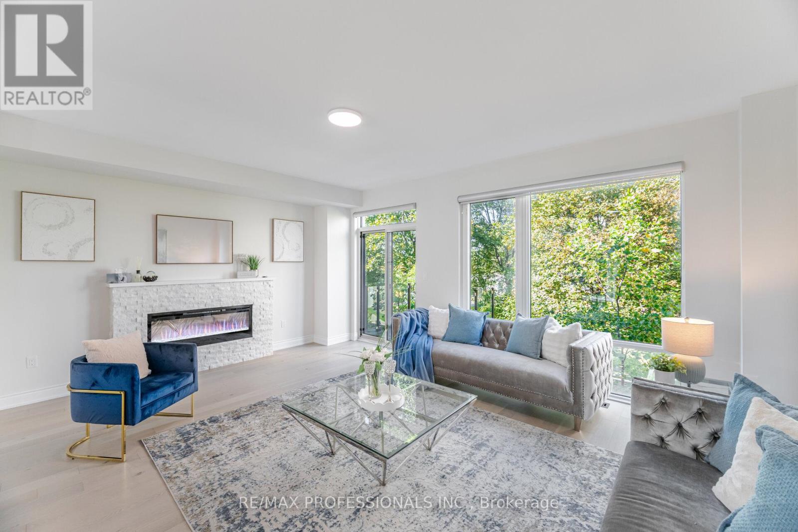 22 Pony Farm Drive, Toronto, Ontario  M9R 0B3 - Photo 13 - W12522728