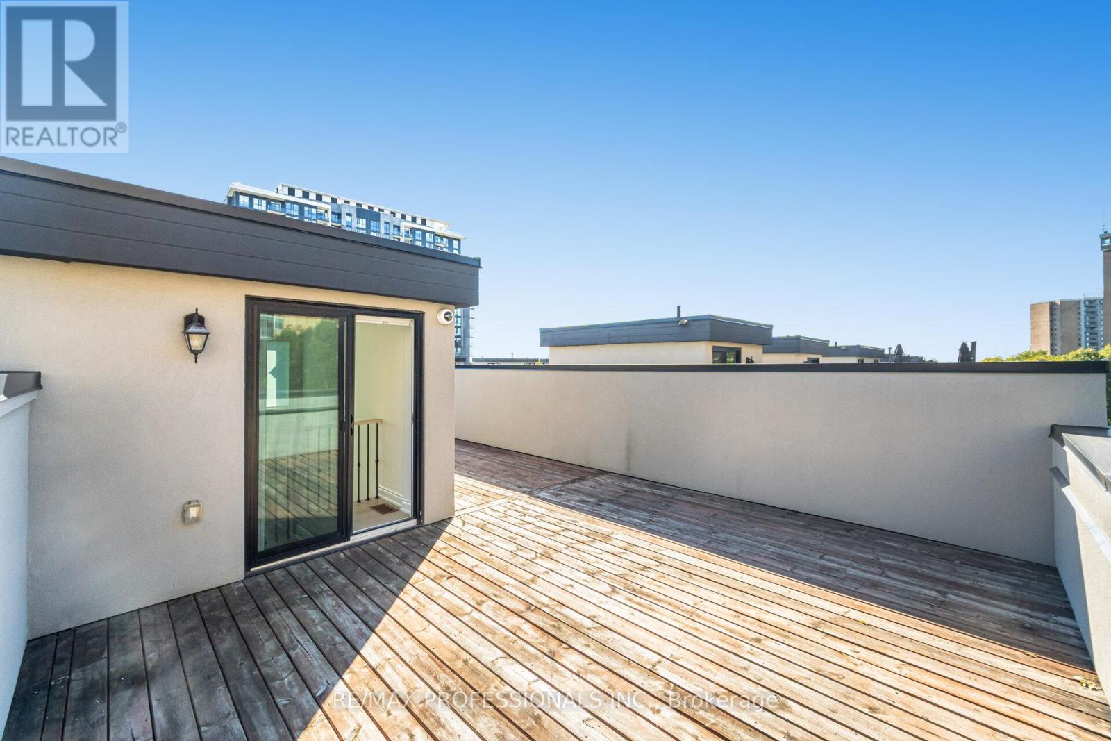 22 Pony Farm Drive, Toronto, Ontario  M9R 0B3 - Photo 29 - W12522728