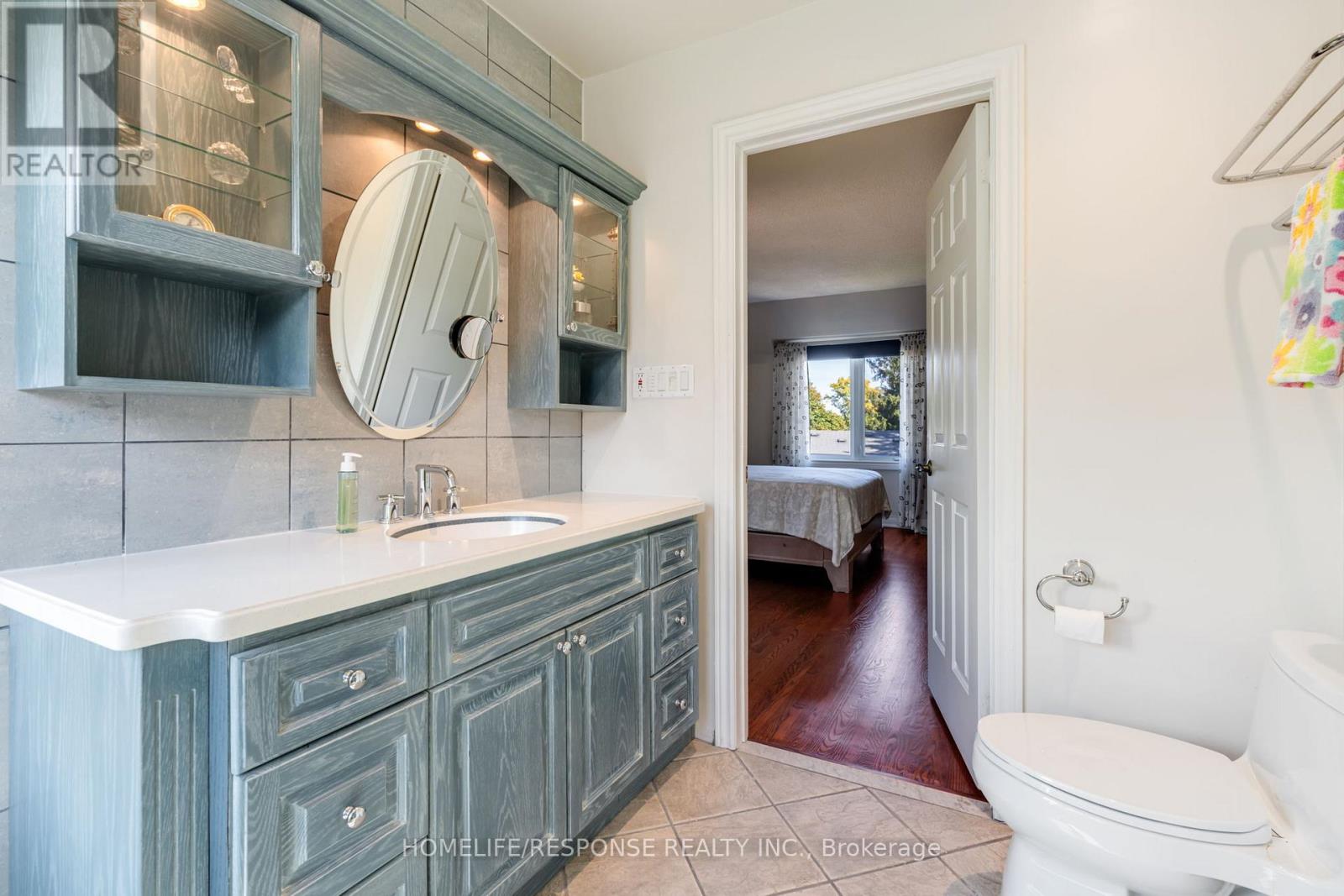 2543 King Forrest Drive, Mississauga, Ontario  L5K 2E5 - Photo 21 - W12522750