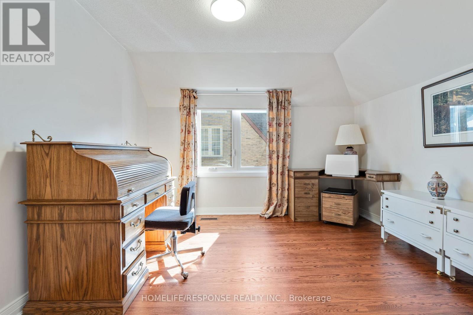 2543 King Forrest Drive, Mississauga, Ontario  L5K 2E5 - Photo 22 - W12522750