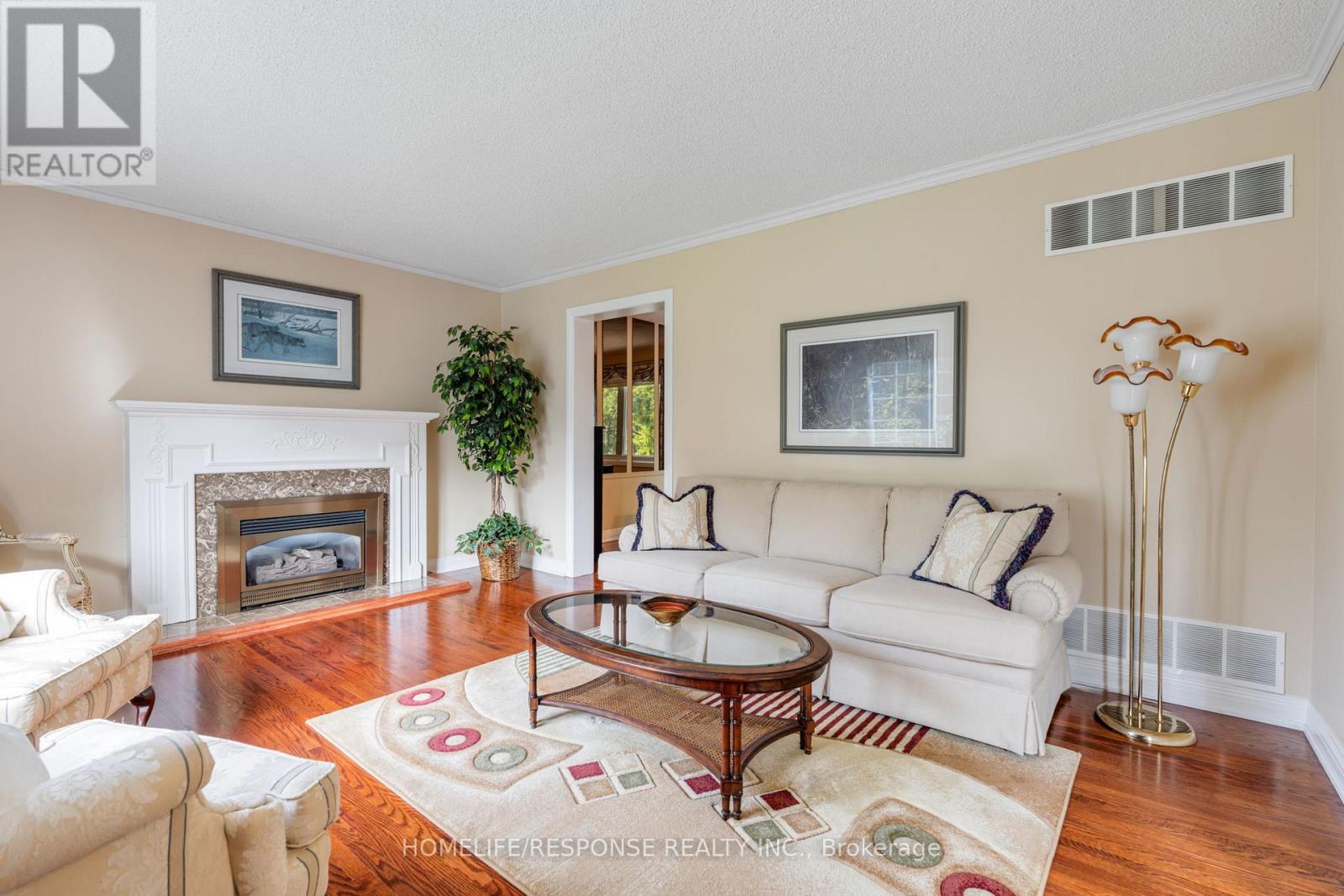 2543 King Forrest Drive, Mississauga, Ontario  L5K 2E5 - Photo 6 - W12522750