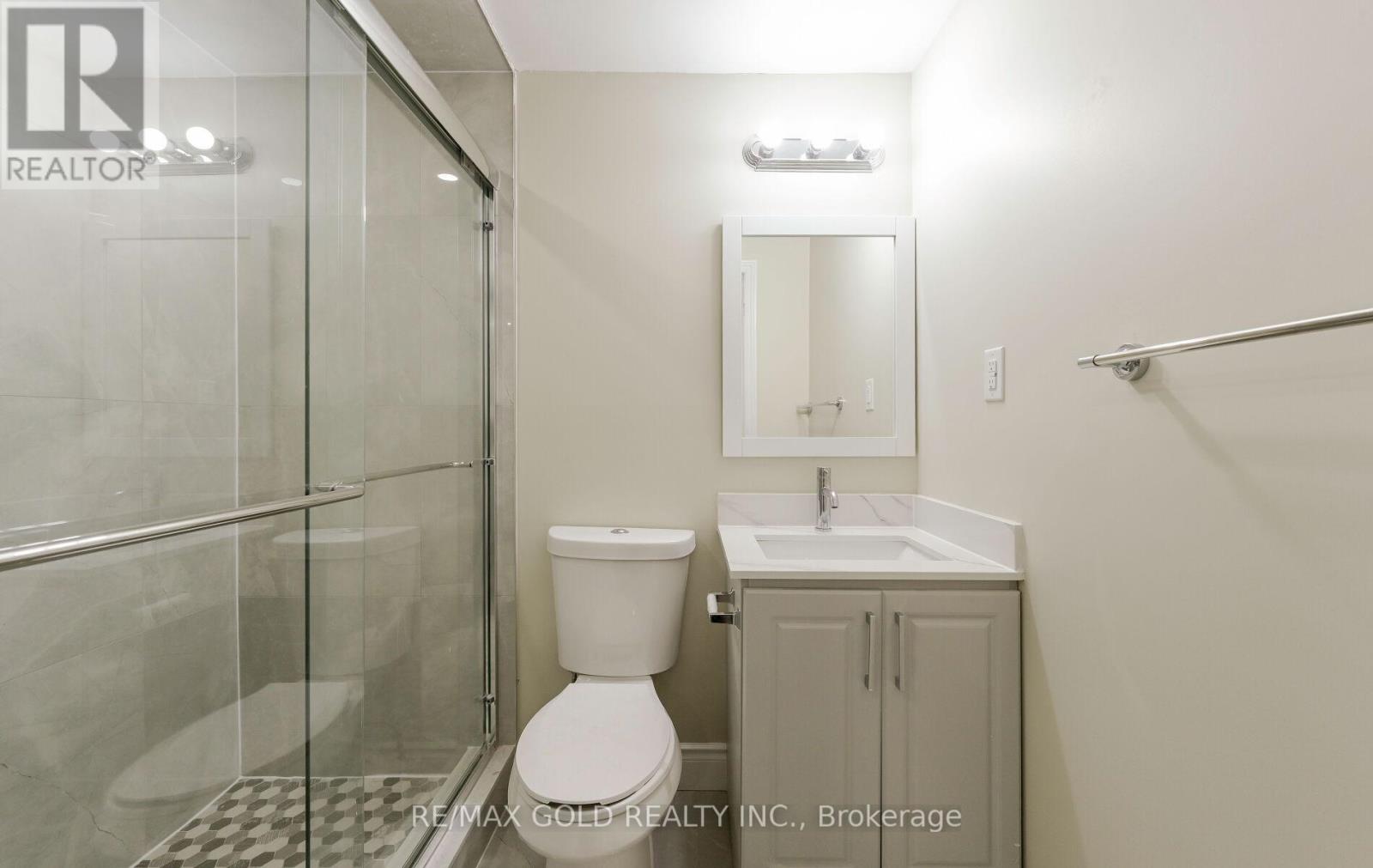 11 Huronia Court, Brampton, Ontario  L6S 2C7 - Photo 15 - W12522752