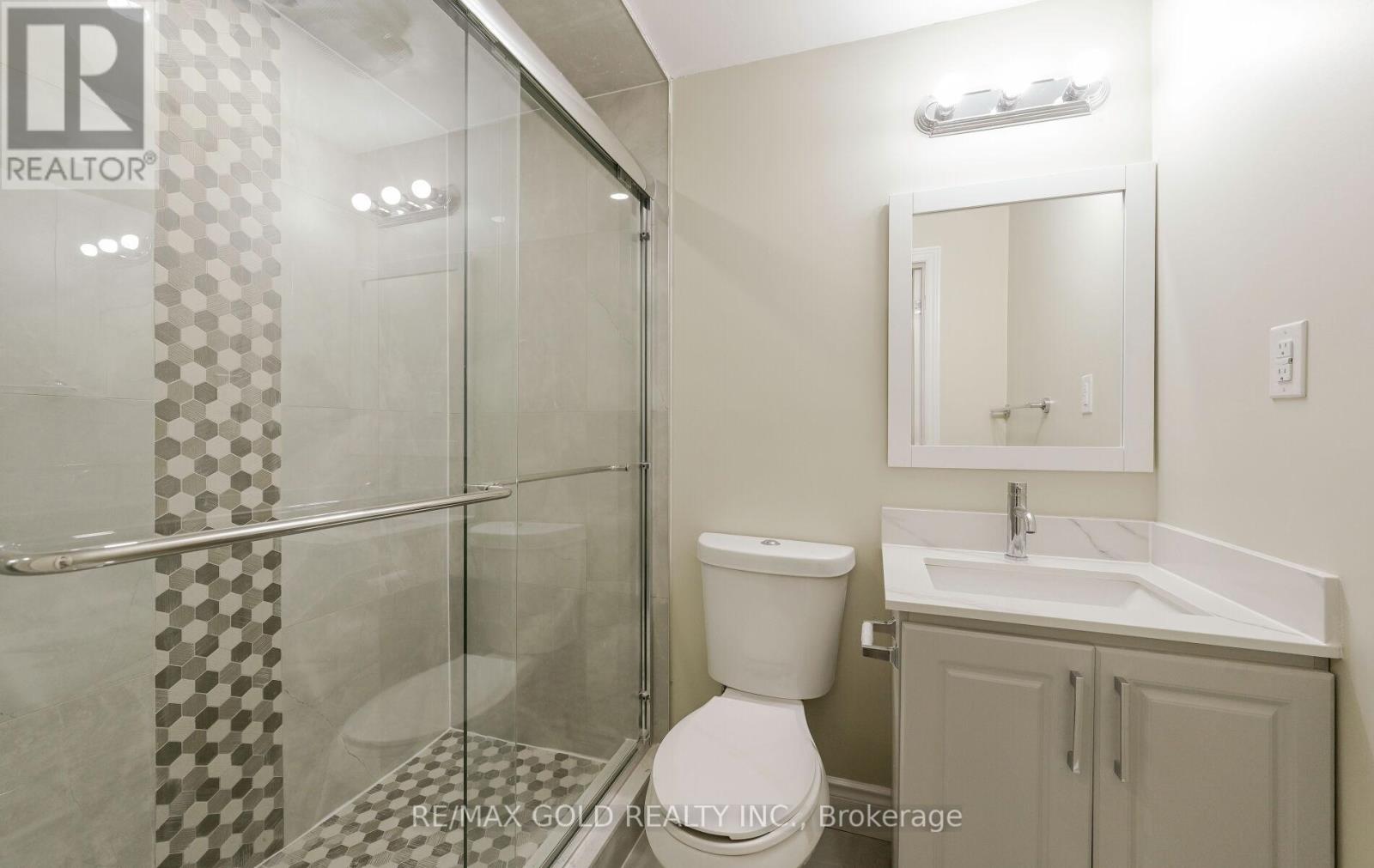 11 Huronia Court, Brampton, Ontario  L6S 2C7 - Photo 16 - W12522752