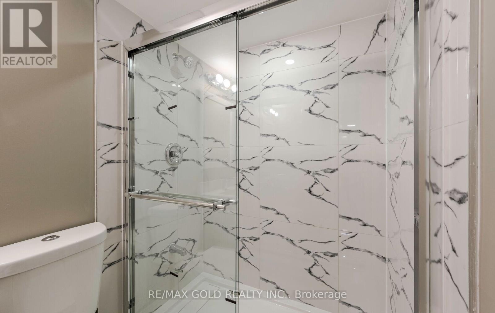 11 Huronia Court, Brampton, Ontario  L6S 2C7 - Photo 29 - W12522752