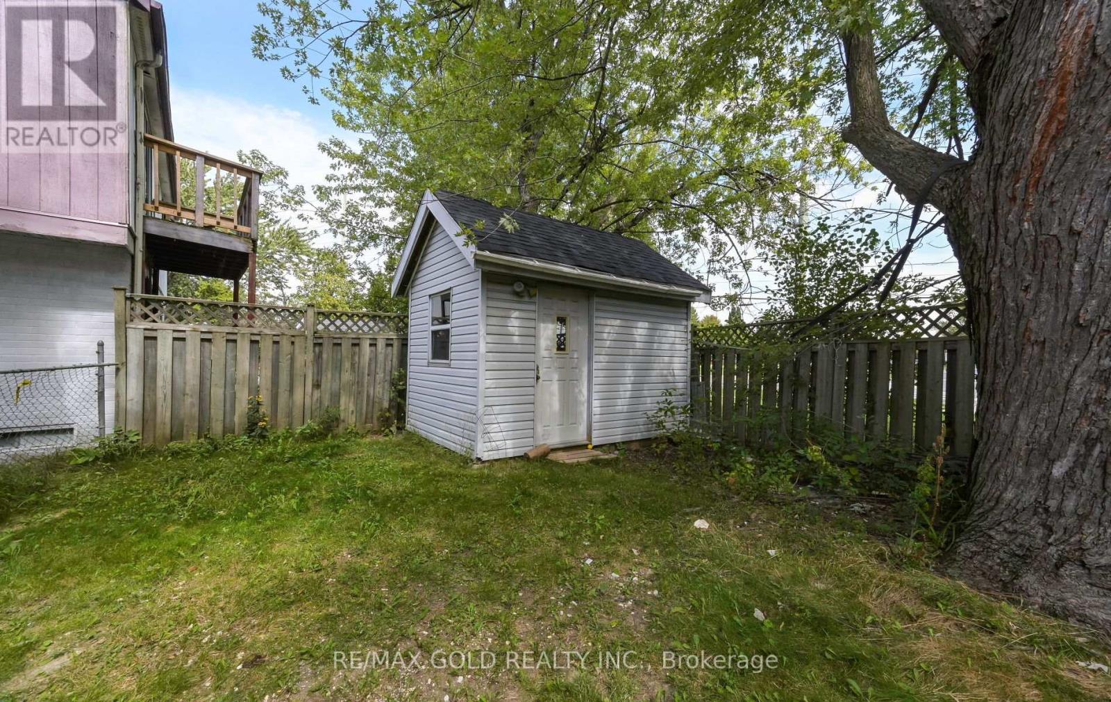 11 Huronia Court, Brampton, Ontario  L6S 2C7 - Photo 35 - W12522752