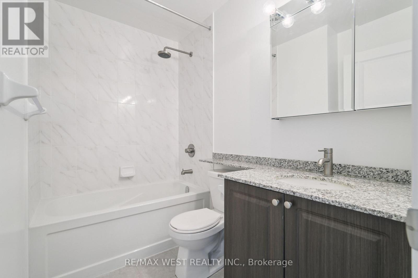 117 - 50 Via Rosedale, Brampton, Ontario  L6R 3Z7 - Photo 6 - W12522770