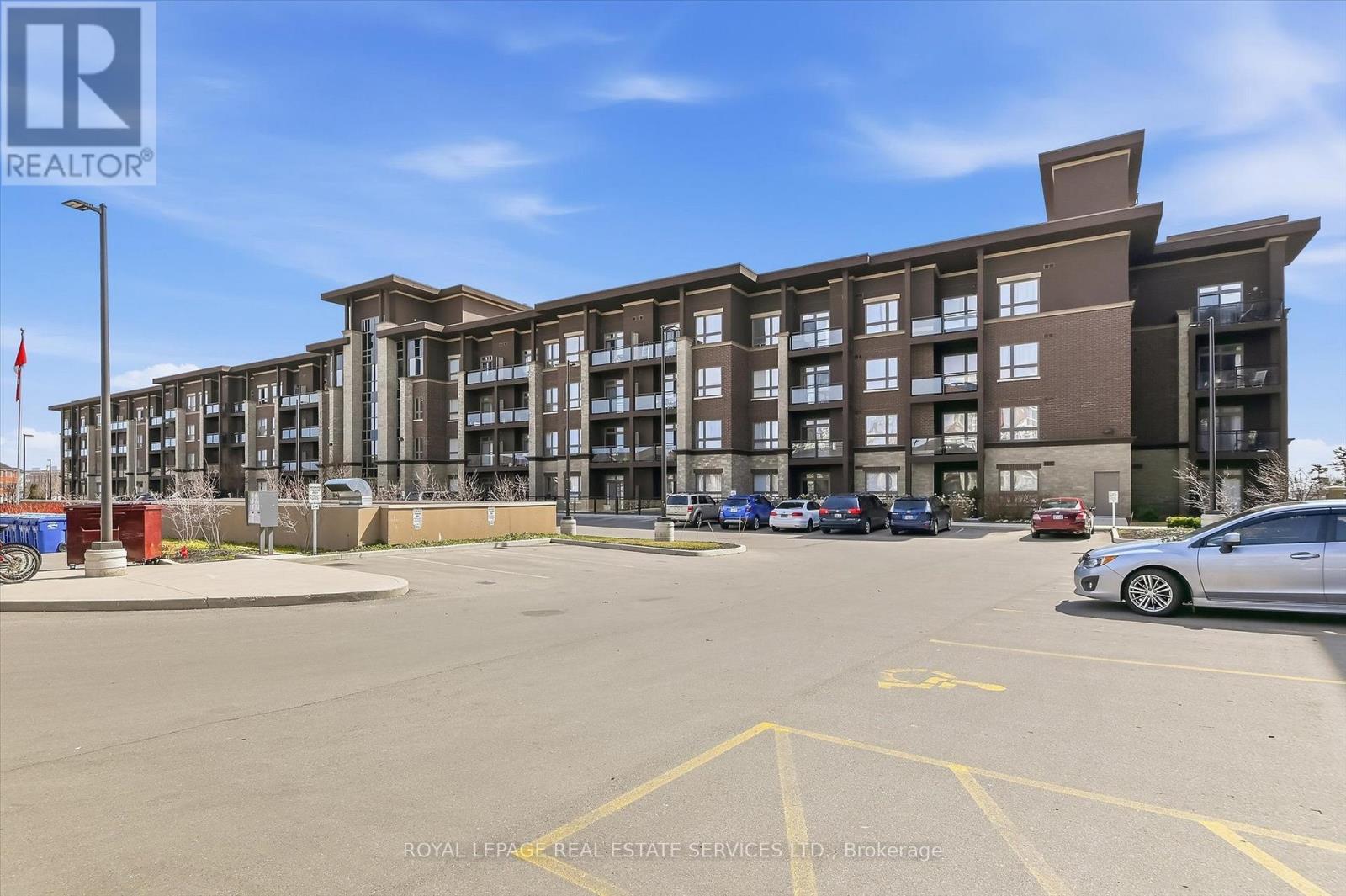 402 - 5020 Corporate Drive, Burlington, Ontario  L7L 0H7 - Photo 3 - W12522772