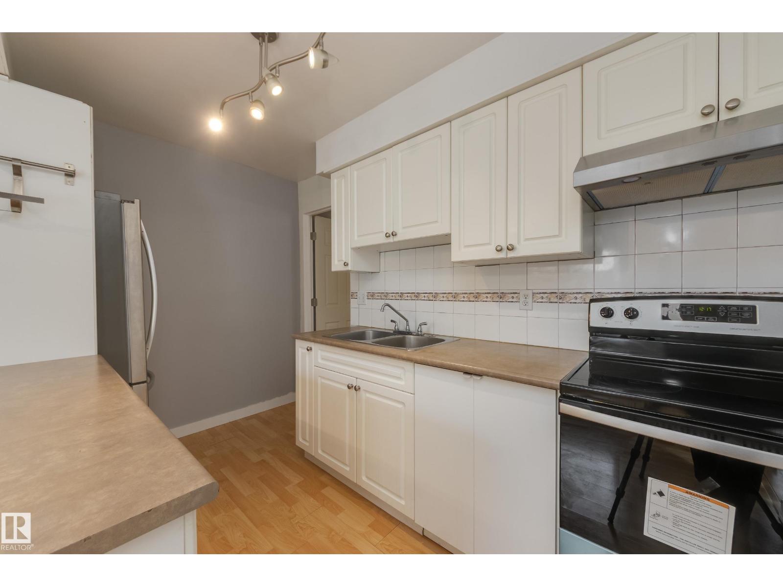 161 Royal Rd Nw, Edmonton, Alberta  T5J 2E7 - Photo 11 - E4465112