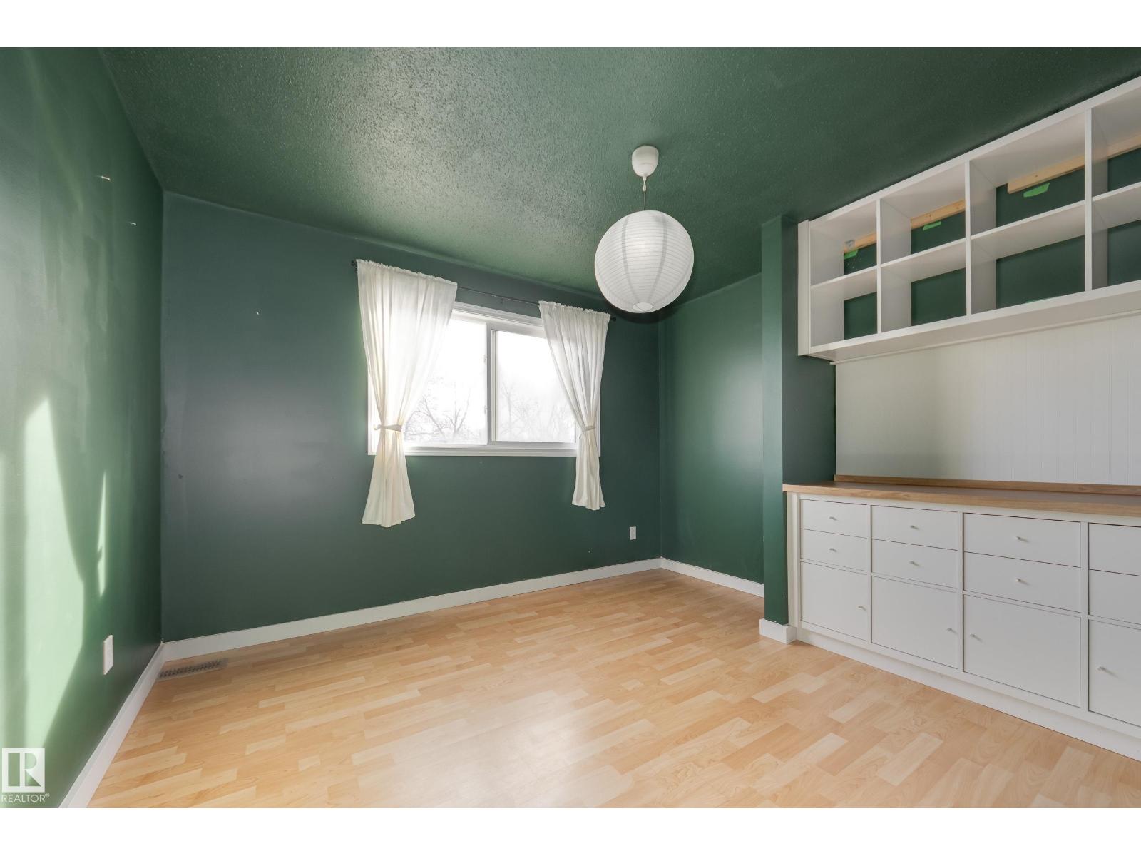 161 Royal Rd Nw, Edmonton, Alberta  T5J 2E7 - Photo 28 - E4465112