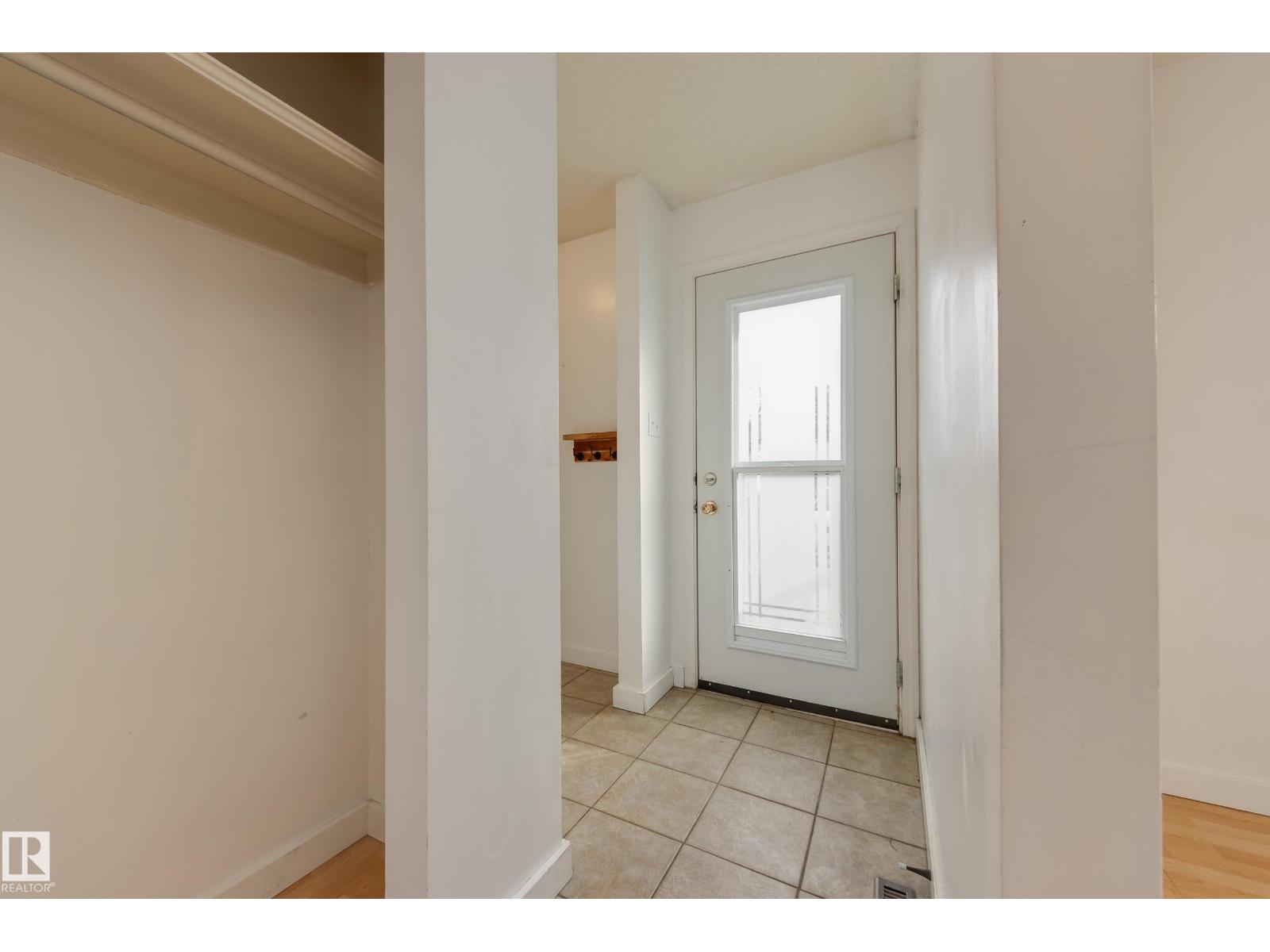 161 Royal Rd Nw, Edmonton, Alberta  T5J 2E7 - Photo 4 - E4465112