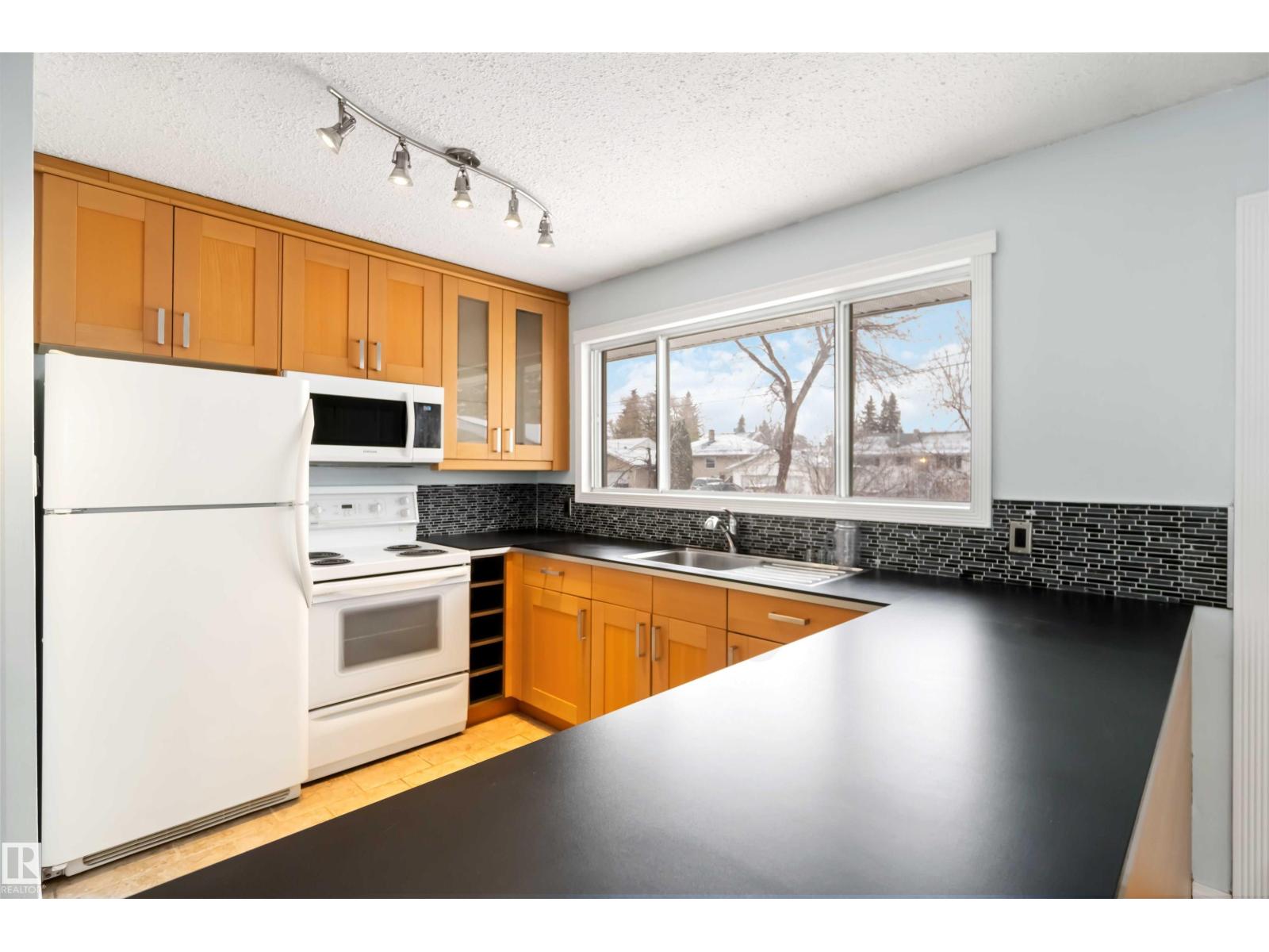 17 Ross, Fort Saskatchewan, Alberta  T8L 3M9 - Photo 14 - E4465113