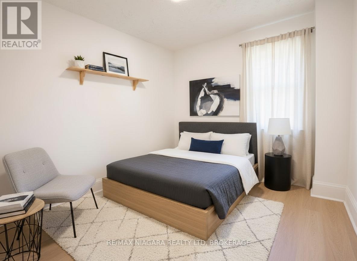 249 Russell Avenue, St. Catharines, Ontario  L2R 1X1 - Photo 13 - X12488382