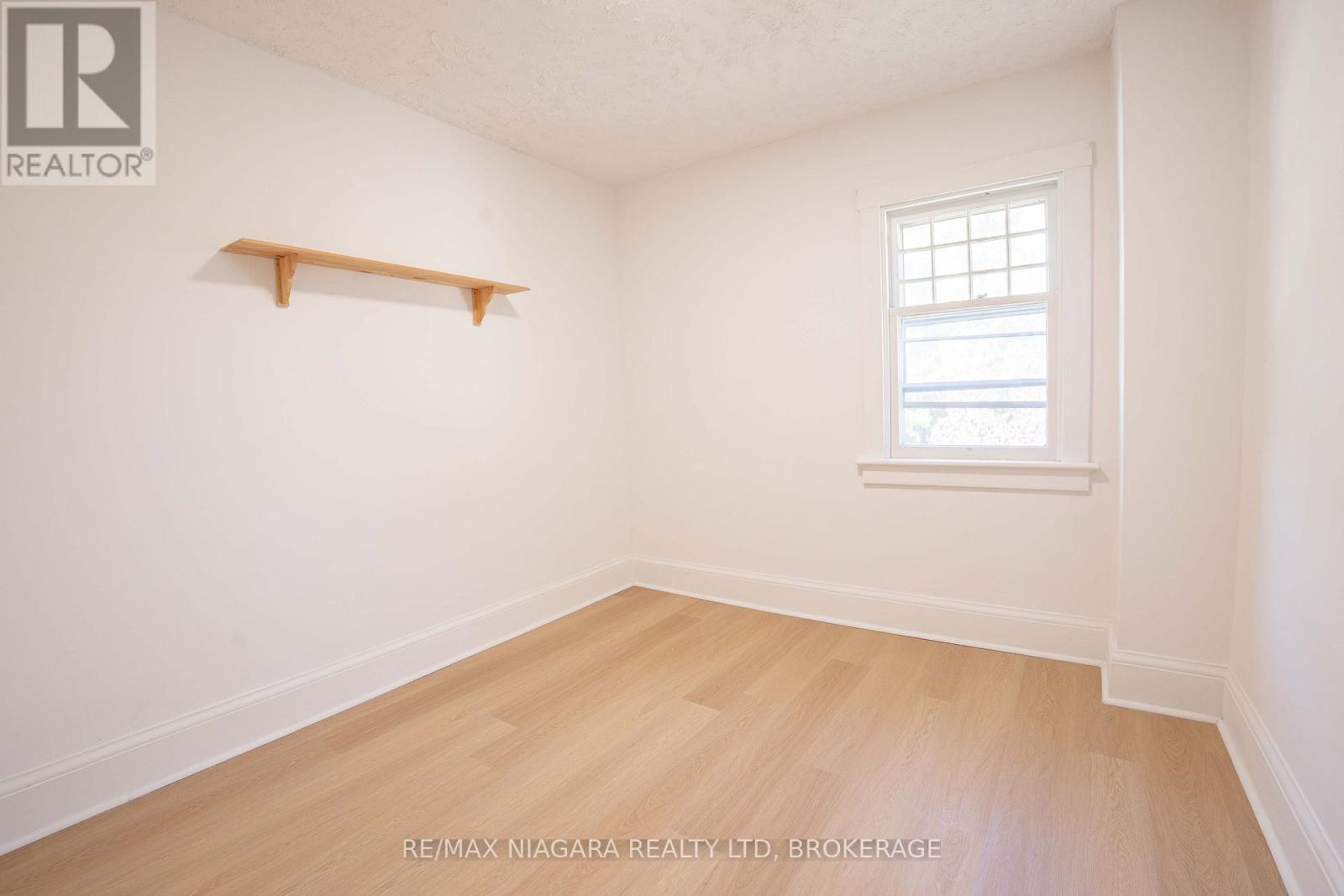 249 Russell Avenue, St. Catharines, Ontario  L2R 1X1 - Photo 20 - X12488382